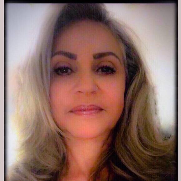 Meet your Posher, Edna - Picture 1 of 1